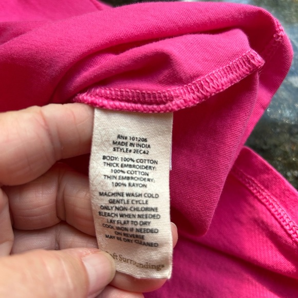 Soft Surroundings Coastline V Neck Embroidered Short Sleeve T. Like New. Large - Picture 9 of 9